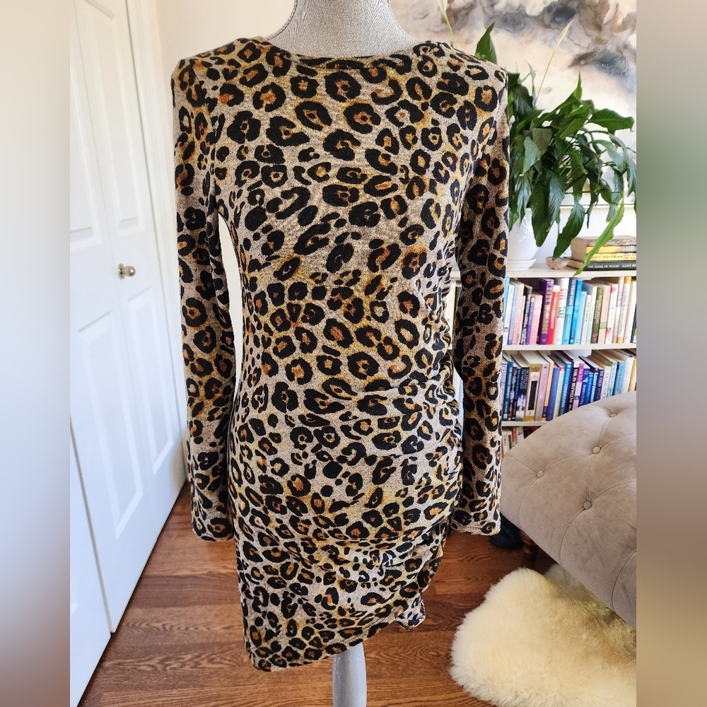 Leopard Print Long-Sleeve Bodycon Dress